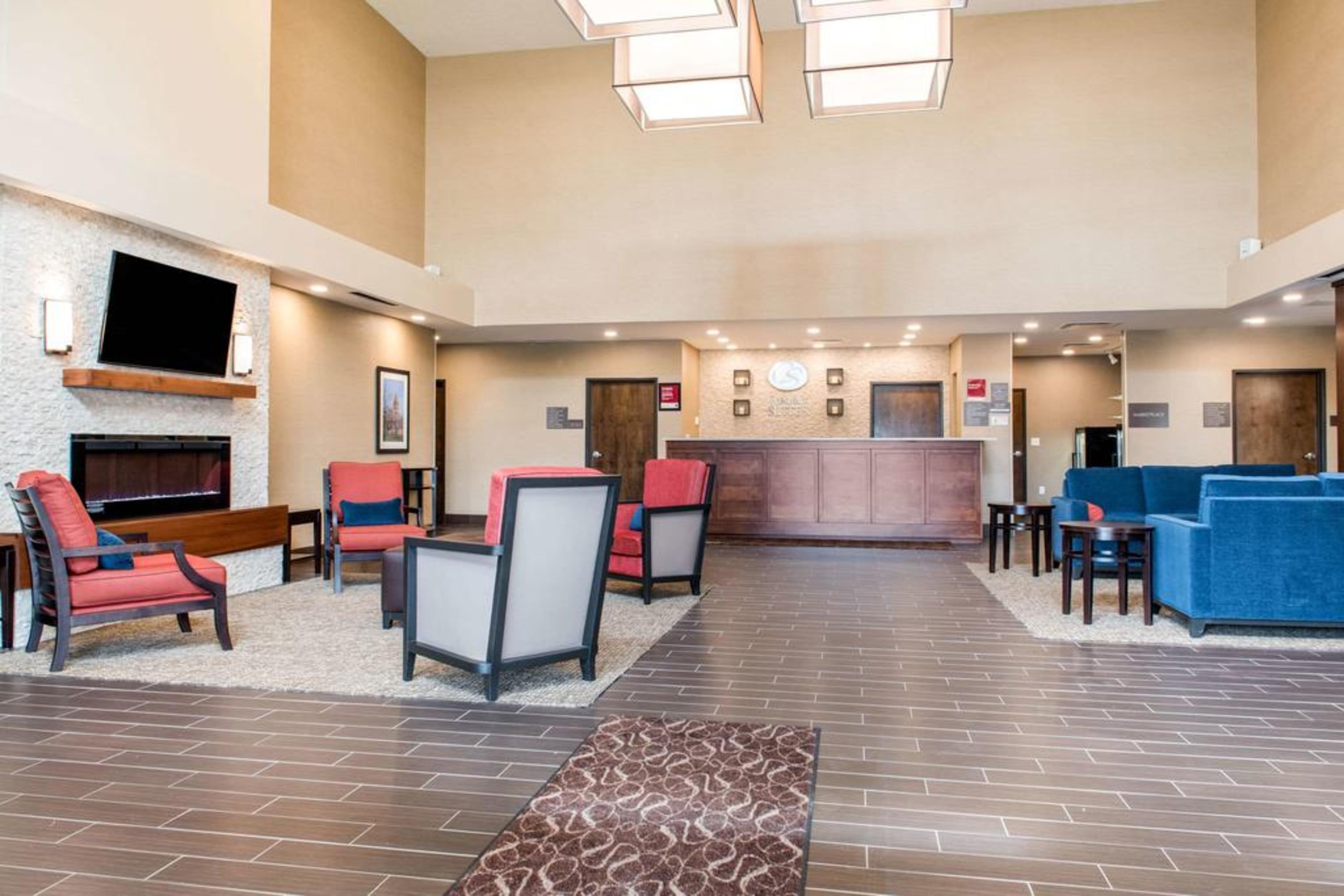 Comfort Suites Columbus Airport Exterior foto